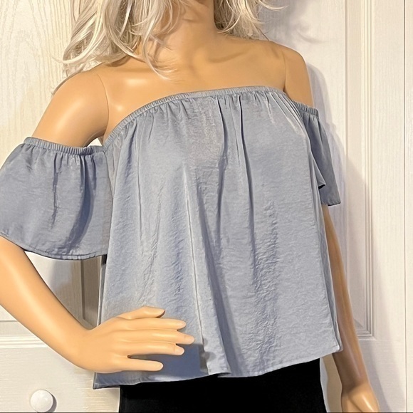 American Eagle Light Blue Small Top 🦅 - Picture 2 of 6